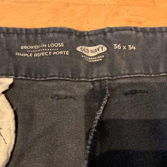 Old Navy 36 /34 Kakis - Picture 2 of 3